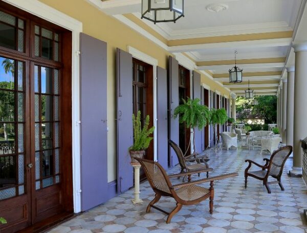 68cd5d4e24bf37c6e15df3e1_domaine maurice histoire